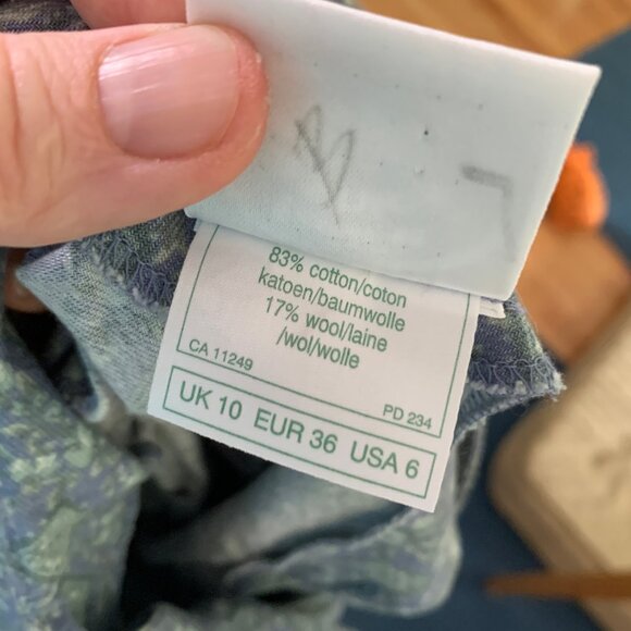 Vintage Laura Ashley blue-gray pinafore, US6 - Picture 6 of 7